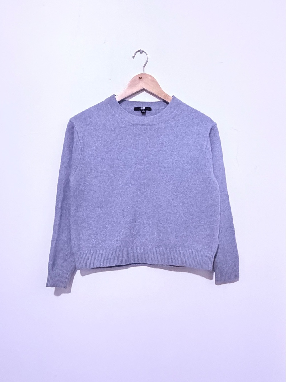 Uniqlo Light Blue Crewneck Pullover Sweater